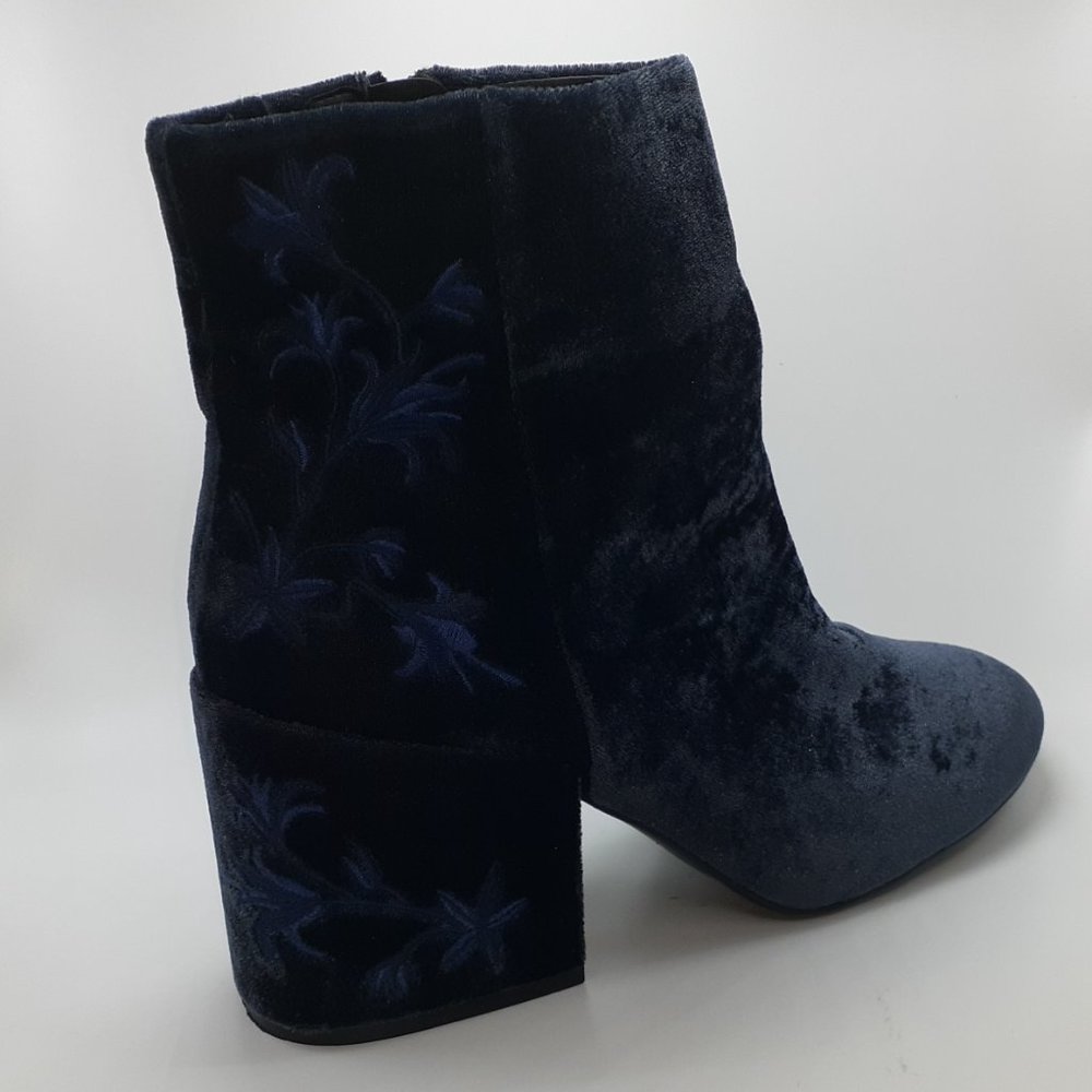 Kenneth Cole Velvet Navy dress boots
